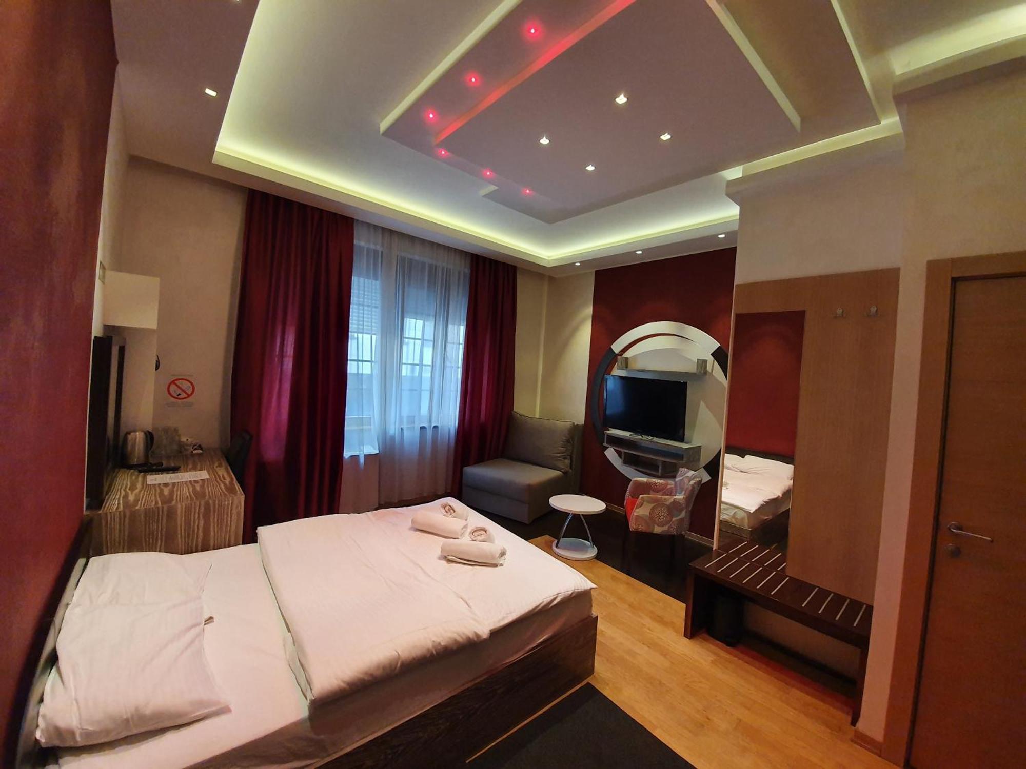 Privilege Suites By Central Park Belgrad Zimmer foto